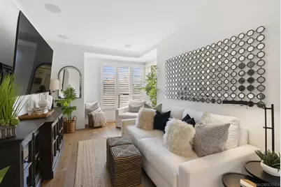  9643 Claiborne Square, La Jolla, CA 92037 - Photo 27