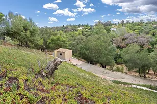 2557 Live Oak Park Rd, Fallbrook, CA 92028 - Photo 41