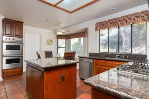 29828 Margale Ln, Vista, CA 92084 - Photo 11