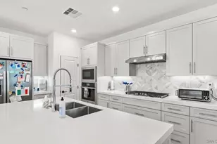15681 Rennyson Way, San Diego, CA 92127 - Photo 5
