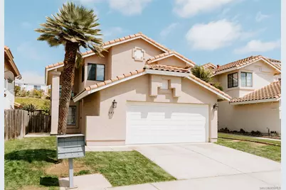  645 Paseo Rio, Vista, CA 92081 - Photo 3