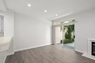 7274 Shoreline Dr, San Diego, CA 92122 - Photo 15