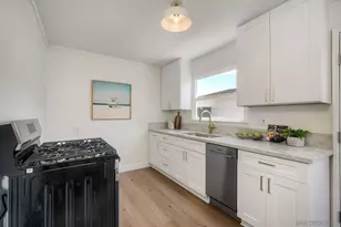 1011 Knowles Ave, Carlsbad, CA 92008 - Photo 7