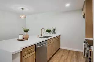 10737 San Diego Mission Rd, San Diego, CA 92108 - Photo 7