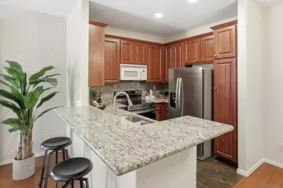  550 Camino De La Reina #107, San Diego, CA 92108 - Photo 11