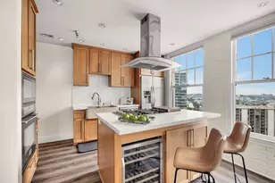 702 Ash St, San Diego, CA 92101 - Photo 9