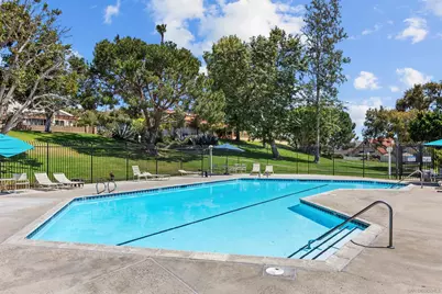  808 Caminito Azul, Carlsbad, CA 92011 - Photo 29