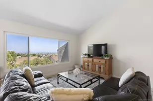 6567 Caminito Catalan, La Jolla, CA 92037 - Photo 17
