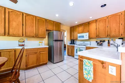  1228 Calle Ultimo, Oceanside, CA 92056 - Photo 7