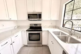 4240 Porte De Merano, San Diego, CA 92122 - Photo 3