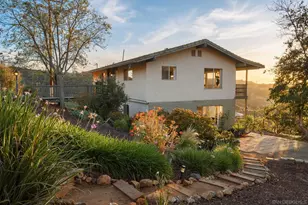 10889 San Gabriel Way, Valley Center, CA 92082 - Photo 9