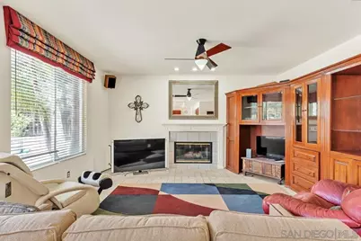  807 Calle Lagasca, Chula Vista, CA 91910 - Photo 27