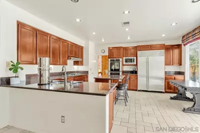  807 Calle Lagasca, Chula Vista, CA 91910 - Photo 21