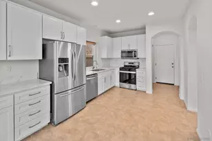 6021 Paseo Carreta, Carlsbad, CA 92009 - Photo 9