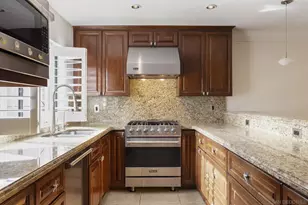 7911 Caminito Del Cid, La Jolla, CA 92037 - Photo 17