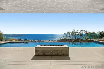  8421 Whale Watch Way, La Jolla, CA 92037 - Photo 17