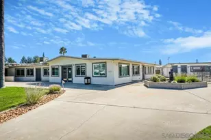 211 N Citrus Ave, Escondido, CA 92027 - Photo 15