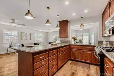  2552 Arnott Street, San Diego, CA 92110 - Photo 5