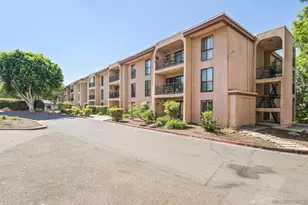 7835 Cowles Mountain Ct, San Diego, CA 92119 - Photo 39