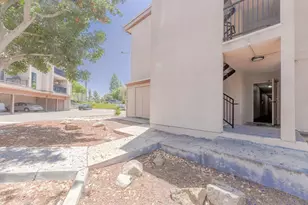 7835 Cowles Mountain Ct, San Diego, CA 92119 - Photo 47