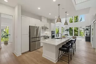 8442 Distinctive Dr, San Diego, CA 92108 - Photo 3