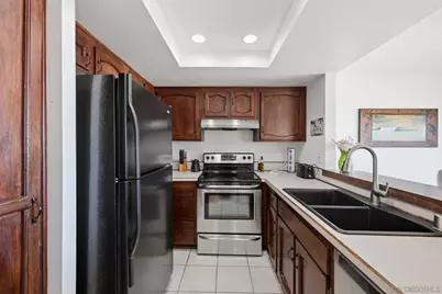  908 Caminito Madrigal #Unit H, Carlsbad, CA 92011 - Photo 11