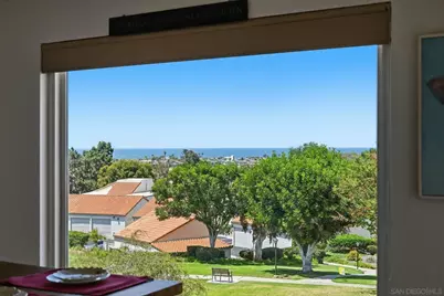  908 Caminito Madrigal #Unit H, Carlsbad, CA 92011 - Photo 5
