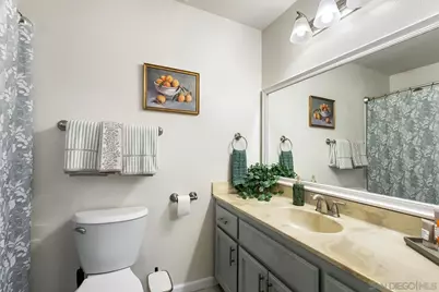  355 N Melrose Dr #E, Vista, CA 92083 - Photo 21