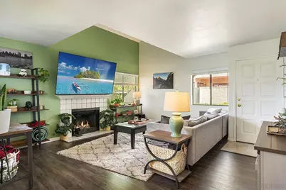  355 N Melrose Dr #E, Vista, CA 92083 - Photo 3