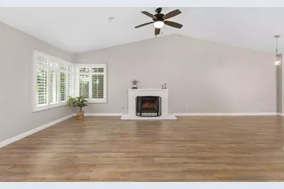  705 Sunningdale, Oceanside, CA 92057 - Photo 5