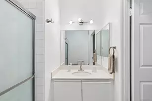 10878 Sabre Hill Dr, San Diego, CA 92128 - Photo 19