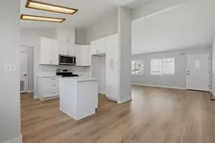 14955 Avenida Venusto, San Diego, CA 92128 - Photo 7