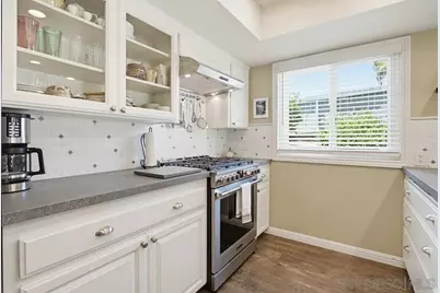  969 Chablis Ln, Vista, CA 92083 - Photo 11