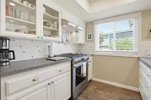 969 Chablis Ln, Vista, CA 92083 - Photo 11