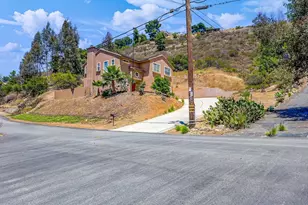 3436 Laurashawn Ln, Escondido, CA 92026 - Photo 5