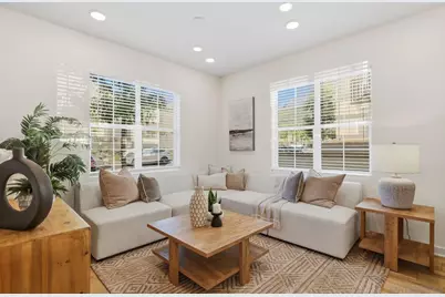  827 Blackstone, San Marcos, CA 92078 - Photo 9