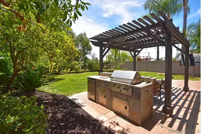  3255 Rancho Companero, Carlsbad, CA 92009 - Photo 5