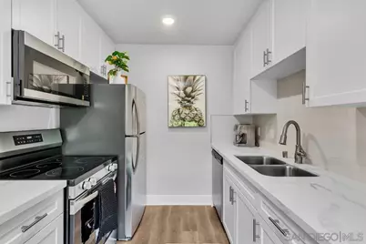  8644 Via Mallorca #F, La Jolla, CA 92037 - Photo 5