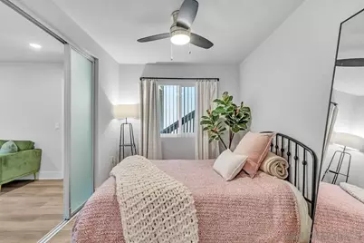  8644 Via Mallorca #F, La Jolla, CA 92037 - Photo 11