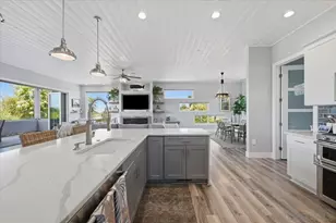 2743 Mesa Dr, Oceanside, CA 92054 - Photo 19