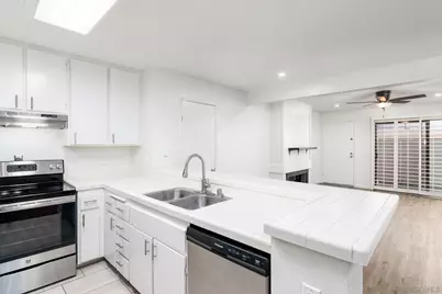  9249 Village Glen Dr. #102, San Diego, CA 92123 - Photo 15