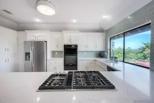 1419 Rimrock Dr, Escondido, CA 92027 - Photo 9