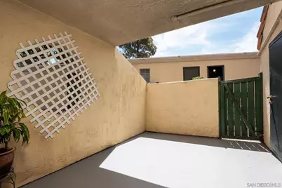  363 N Melrose #A, Vista, CA 92083 - Photo 33