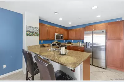  3549 Shoreline Bluff Lane, San Diego, CA 92110 - Photo 9
