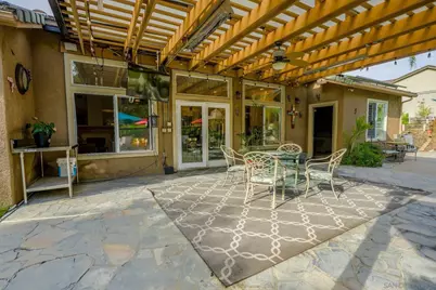  2889 Camden Dr, Vista, CA 92081 - Photo 9