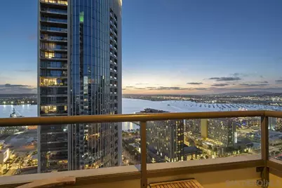  700 W E Street #2903, San Diego, CA 92101 - Photo 11