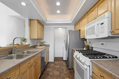  9409 Fairgrove Lane #204, San Diego, CA 92129 - Photo 7