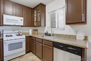 510 Calle Montecito, Oceanside, CA 92057 - Photo 11