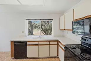 29402 Circle R Greens Dr, Escondido, CA 92026 - Photo 15