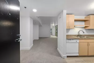  425 W Beech #204, San Diego, CA 92101 - Photo 3